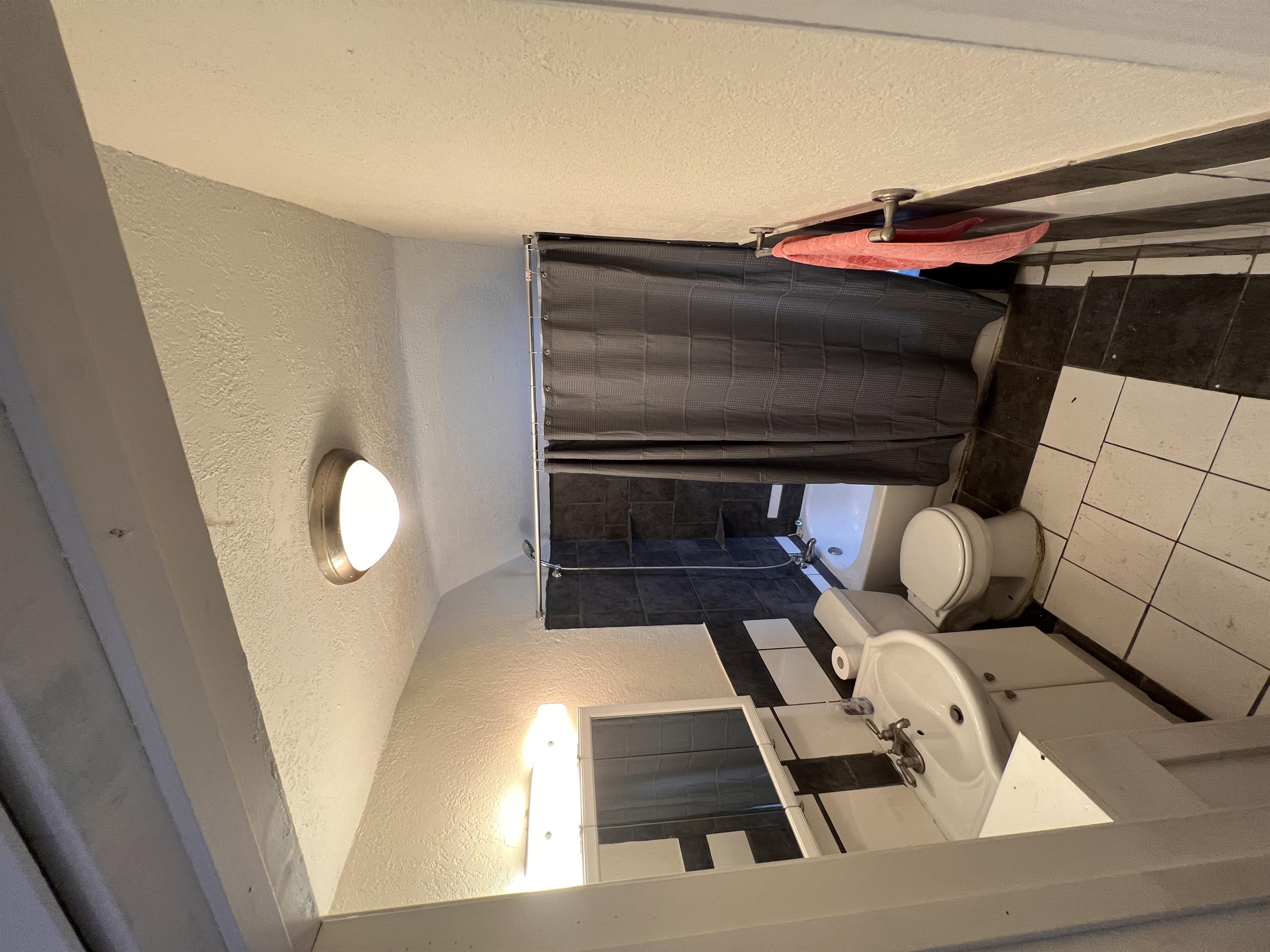 975 Euclid Street - 2