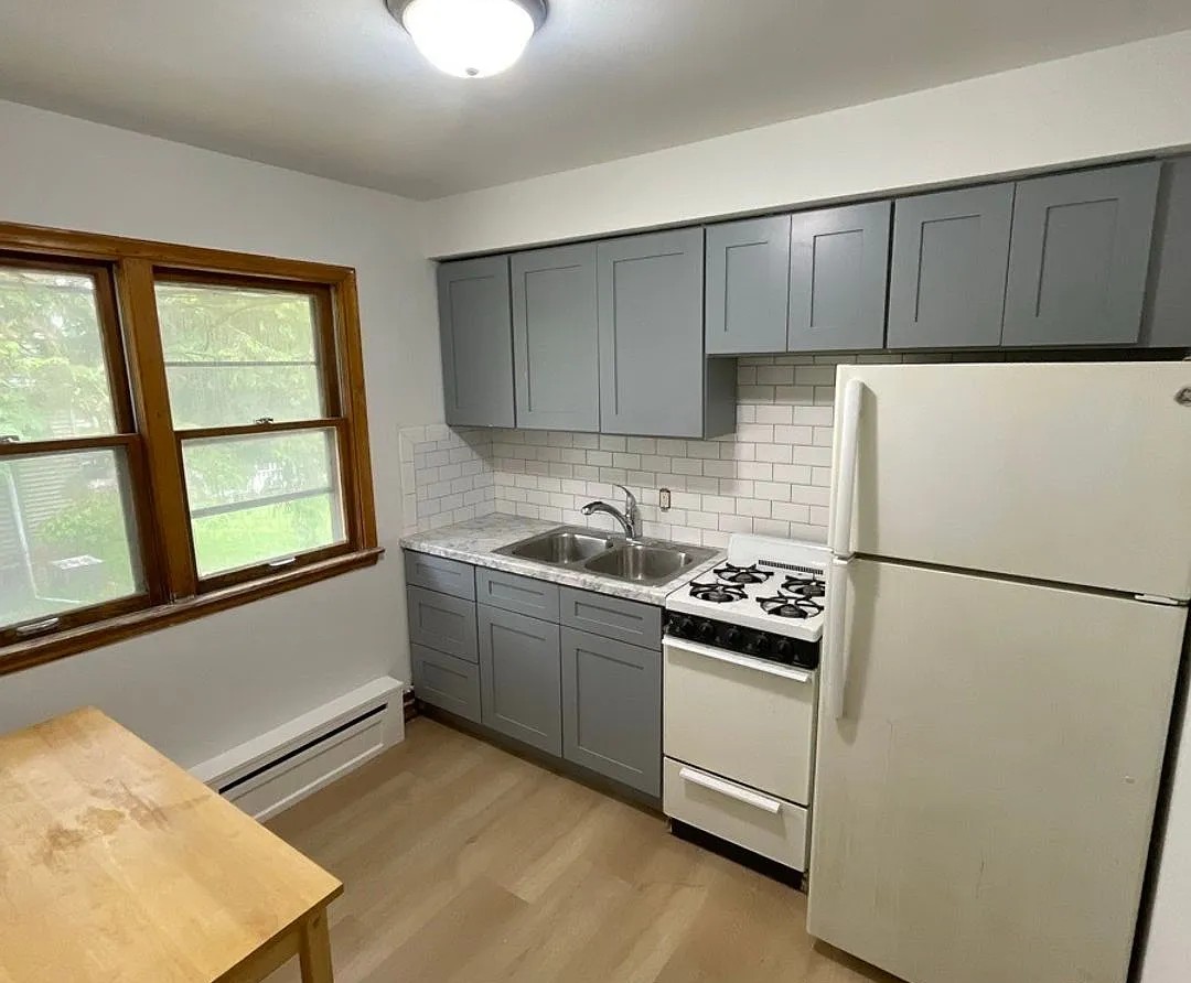616 Ivy Avenue East - 6